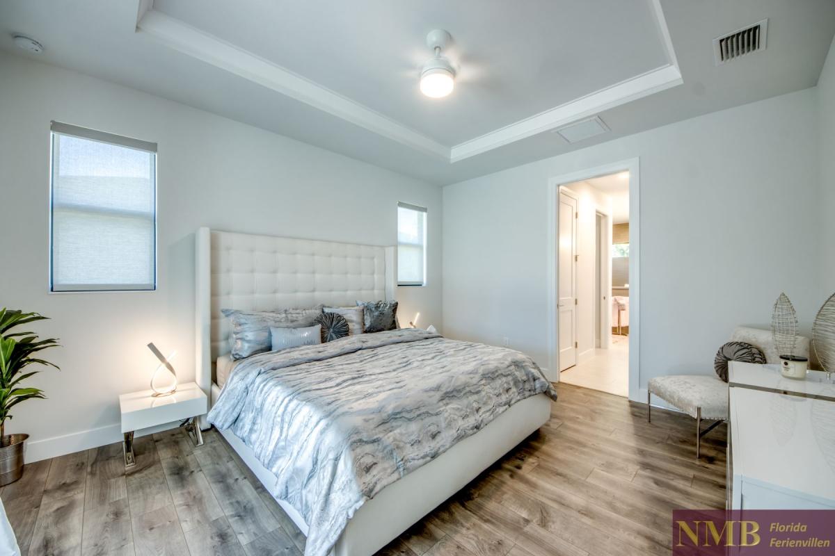 Ferienhaus-Cape-Coral-Sanisbar Breeze_37-Master-Bedroom